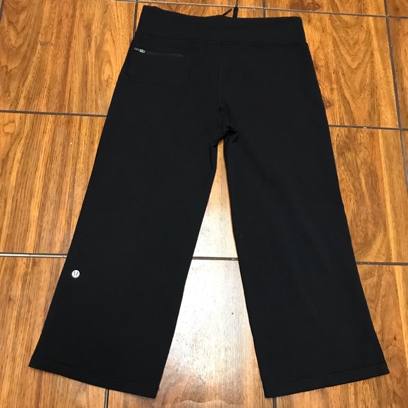 Lululemon Relaxed Fit Crop - Picture 12 of 12